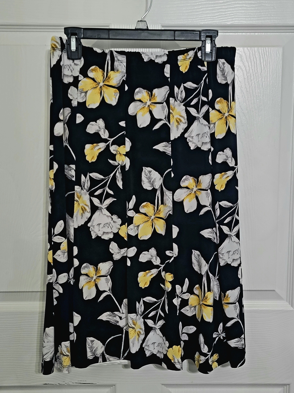 Allison Daley Black Circle Skirt with White and Yellow Floral Print